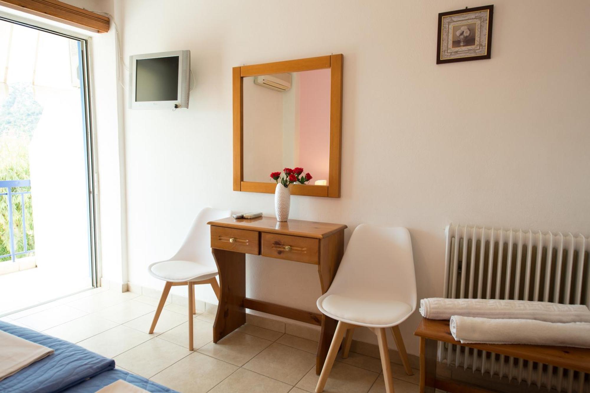 Hotel Avra Néa Epídavros Zewnętrze zdjęcie